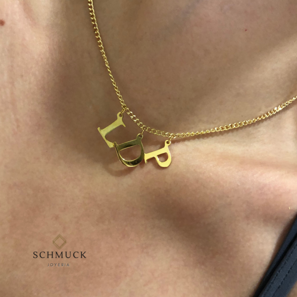 Collar personalizado con 3 iniciales